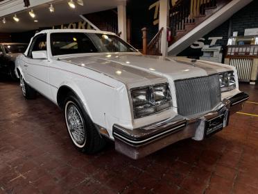  ©The Classic Car Gallery, Bridgeport, CT, USA
