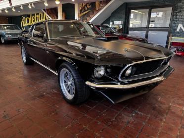  ©The Classic Car Gallery, Bridgeport, CT, USA