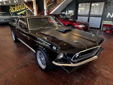  ©The Classic Car Gallery, Bridgeport, CT, USA