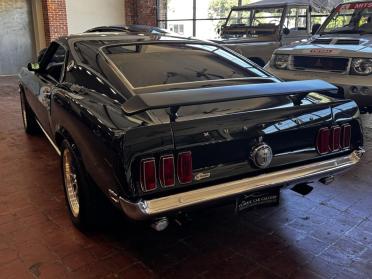  ©The Classic Car Gallery, Bridgeport, CT, USA