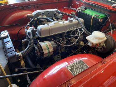 1971 Triumph TR6 engine 2.5-liter inline-six ©The Classic Car Gallery, Bridgeport, CT, USA