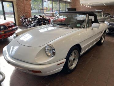 1991 Alfa Romeo for sale ©The Classic Car Gallery, Bridgeport, CT, USA