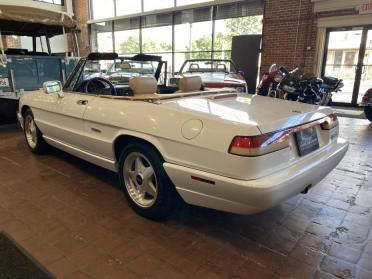 1991 Alfa Romeo for sale ©The Classic Car Gallery, Bridgeport, CT, USA