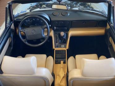 1991 Alfa Romeo interior ©The Classic Car Gallery, Bridgeport, CT, USA