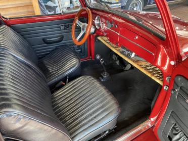 1967 VW Bug interior ©The Classic Car Gallery, Bridgeport, CT, USA