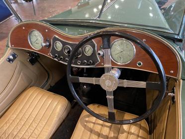 1948 MG TC interior ©The Classic Car Gallery, Bridgeport, CT, USA