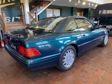 Convertible 1998 Mercedes-Benz SL500 For Sale ©The Classic Car Gallery, Bridgeport, CT, USA