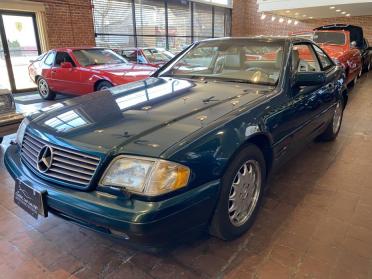 Convertible 1998 Mercedes-Benz SL500 For Sale ©The Classic Car Gallery, Bridgeport, CT, USA