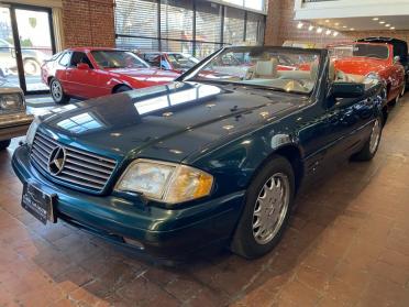 Convertible 1998 Mercedes-Benz SL500 For Sale ©The Classic Car Gallery, Bridgeport, CT, USA