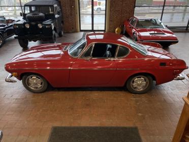 1970 Volvo P1800E For Sale ©The Classic Car Gallery, Bridgeport, CT, USA