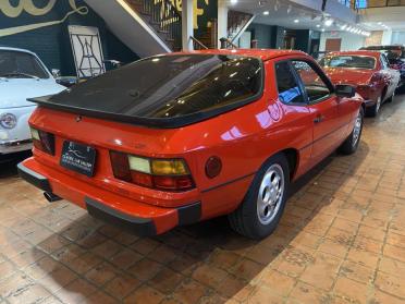 1987 Porsche 924S For Sale ©The Classic Car Gallery, Bridgeport, CT, USA