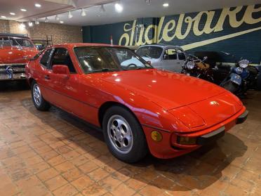 1987 Porsche 924S For Sale ©The Classic Car Gallery, Bridgeport, CT, USA