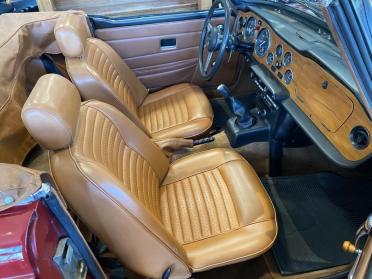 1974 Triumph TR6 interior ©The Classic Car Gallery, Bridgeport, CT, USA