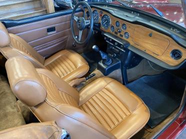 1974 Triumph TR6 interior ©The Classic Car Gallery, Bridgeport, CT, USA